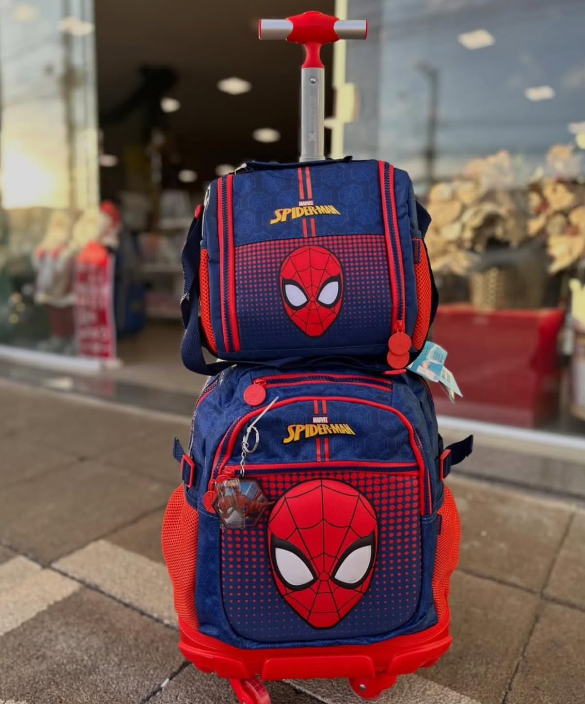 KIT ESCOLAR COMPLETO 🎒